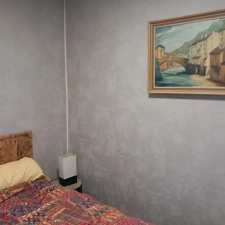 Maupas Apartment